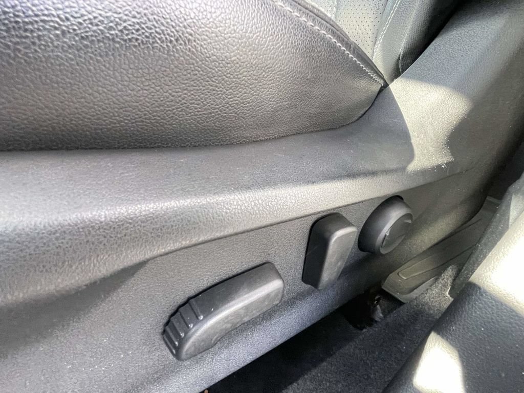 Used 2022 Subaru Forester Limited AWD/4WD image 19