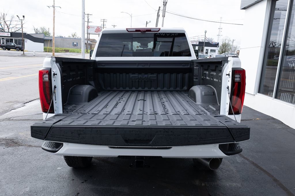 New 2026 GMC Sierra 2500 Denali w/ Technology Package AWD/4WD image 33
