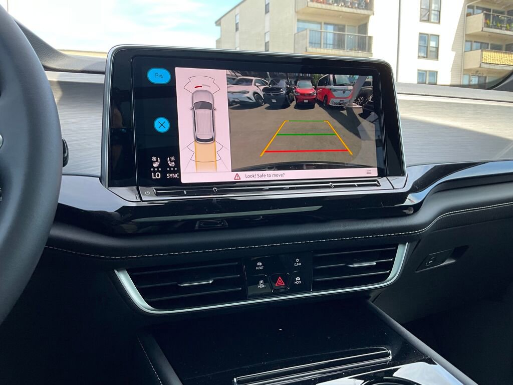 New 2025 Volkswagen Atlas Cross Sport SE image 19