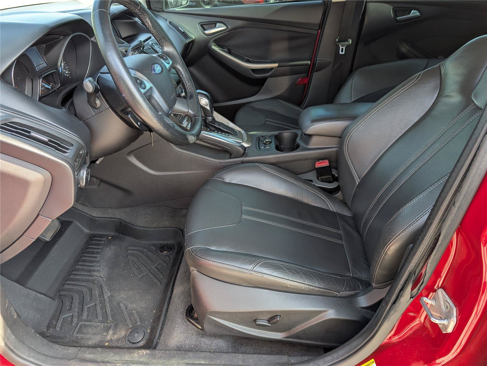 Used 2012 Ford Focus SEL FWD image 12