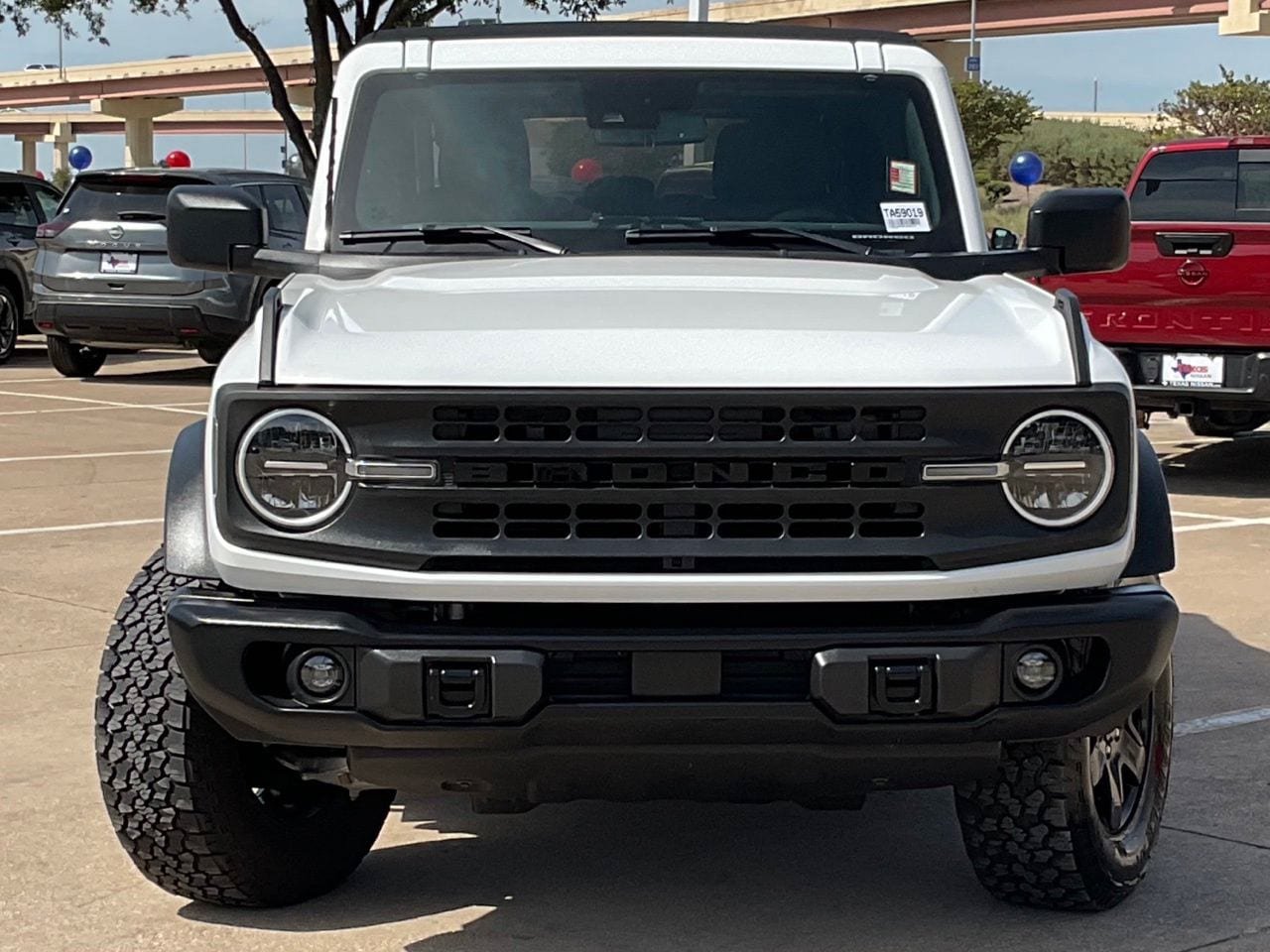 Used 2024 Ford Bronco Black Diamond AWD/4WD image 2