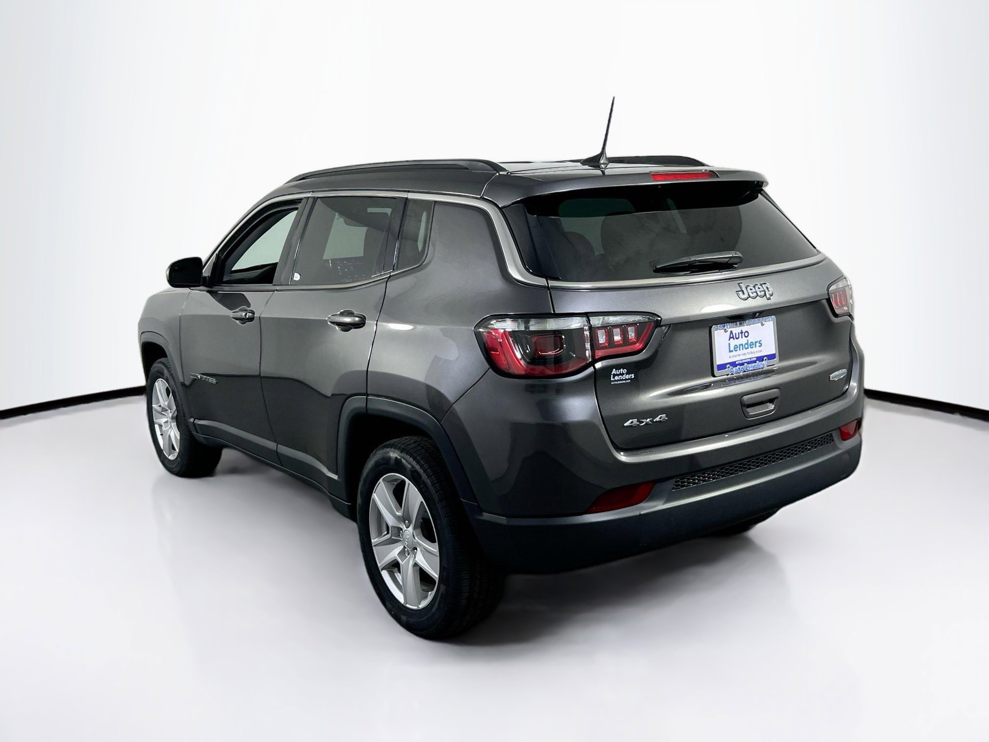 Used 2022 Jeep Compass Latitude w/ Convenience Group AWD/4WD image 7