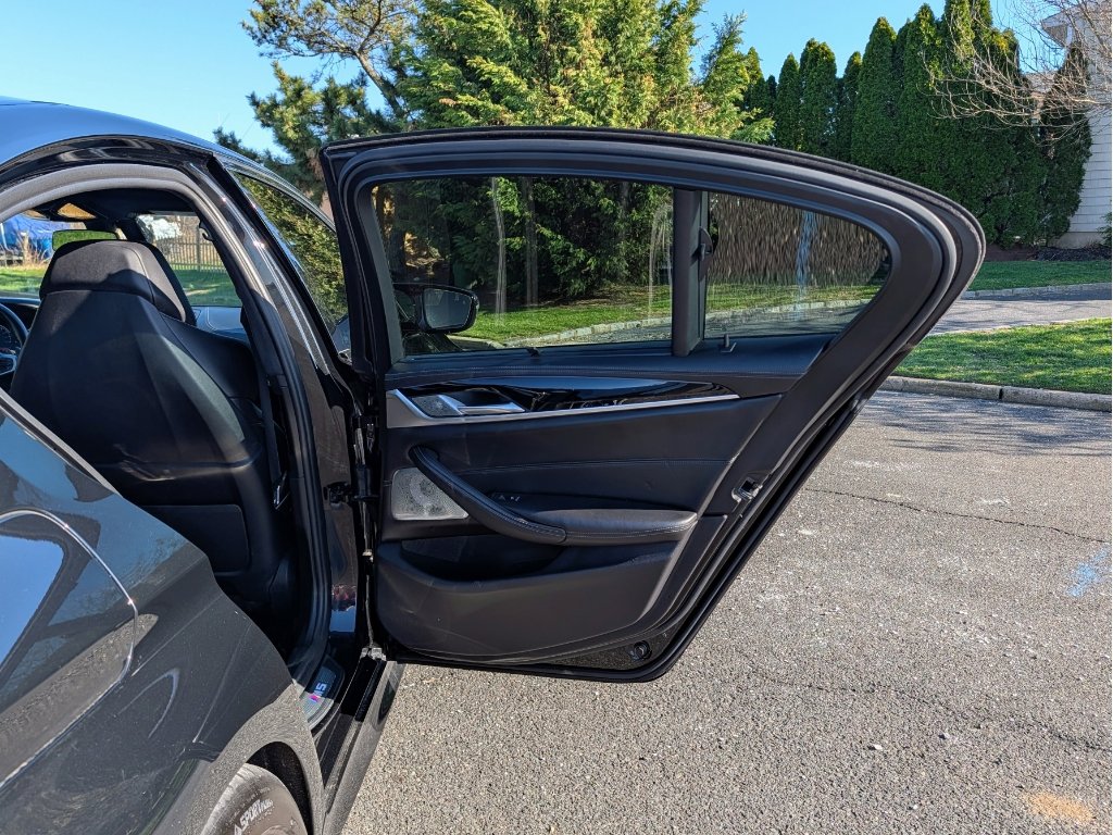 Used 2018 BMW M5 w/ Executive Package image 12