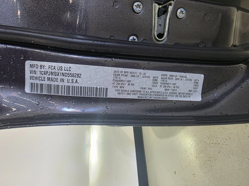 Used 2022 Jeep Cherokee Trailhawk w/ Trailer Tow Group image 46