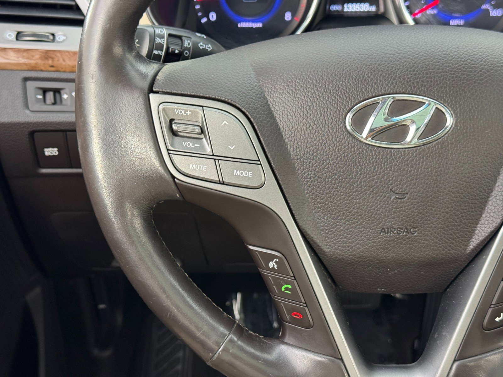 Used 2014 Hyundai Santa Fe w/ Technology Package 05 image 22