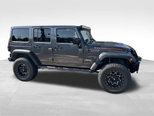 Used 2017 Jeep Wrangler Unlimited Rubicon AWD/4WD image 5
