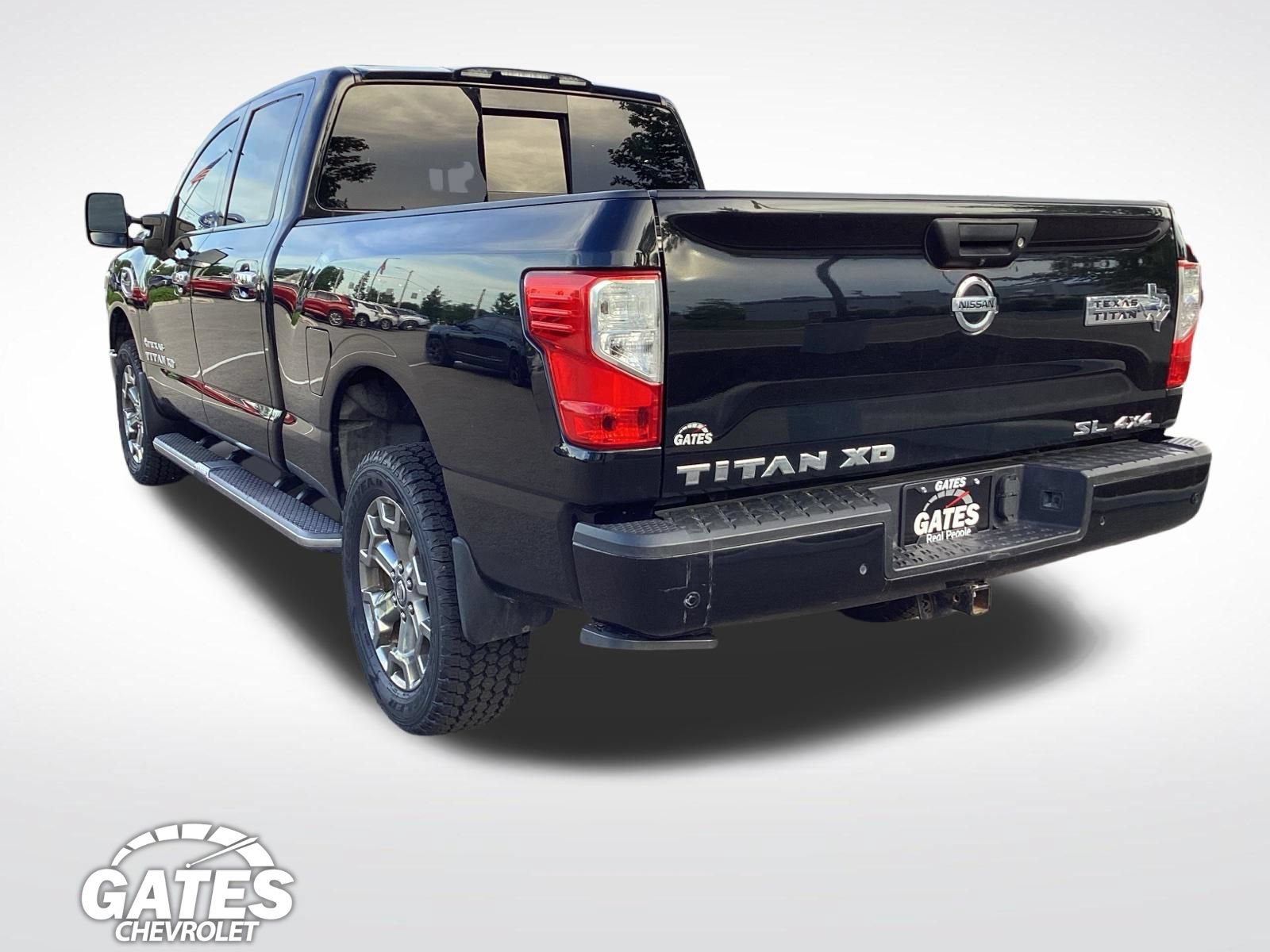 Used 2019 Nissan Titan SL w/ Texas Titan Edition AWD/4WD image 7