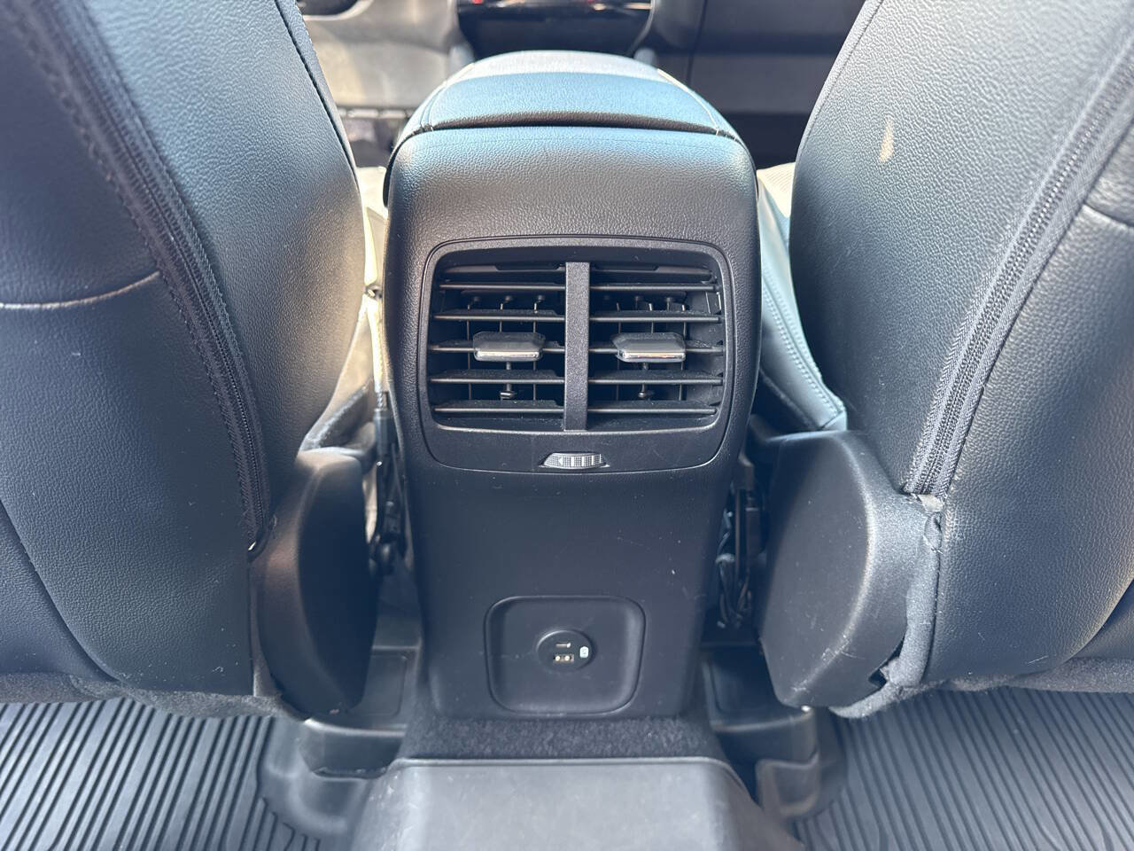 Used 2022 Ford Escape SEL image 22