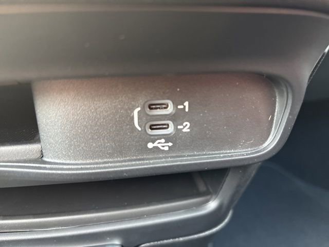 New 2026 Chrysler Pacifica Select image 13