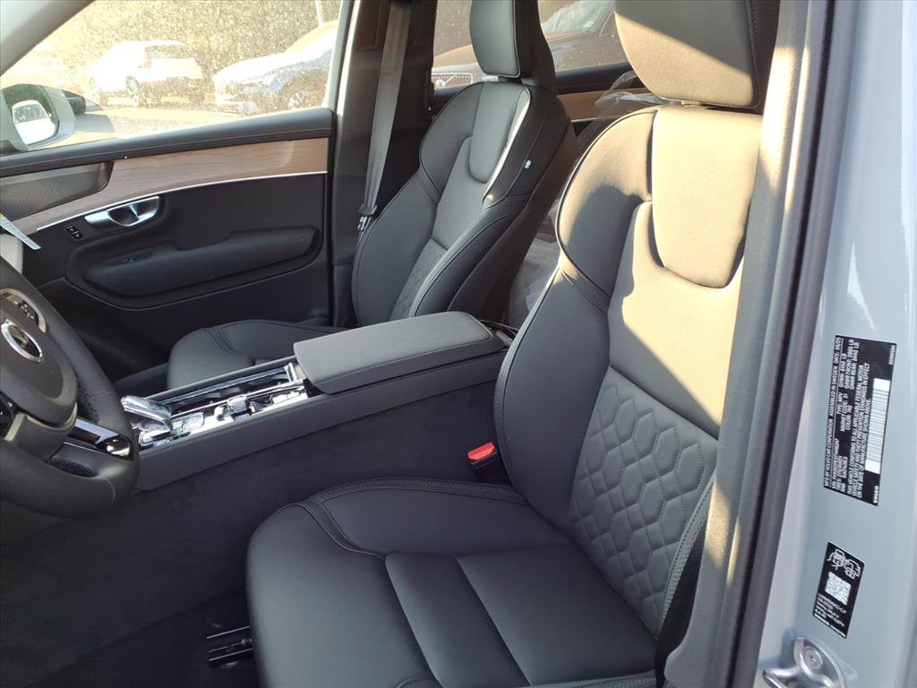 New 2026 Volvo XC90 B6 Plus w/ Protection Package Premier image 15