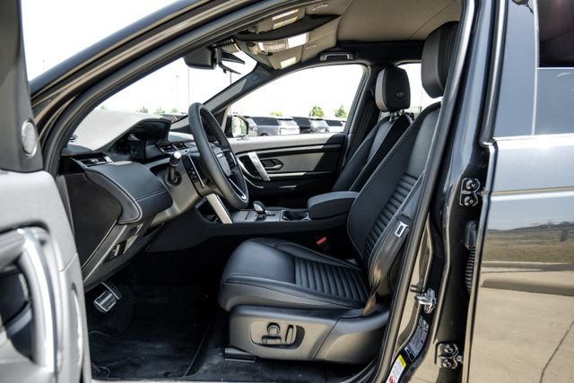 New 2026 Land Rover Discovery Sport Landmark AWD/4WD image 4