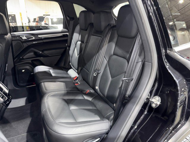 Used 2015 Porsche Cayenne S image 14