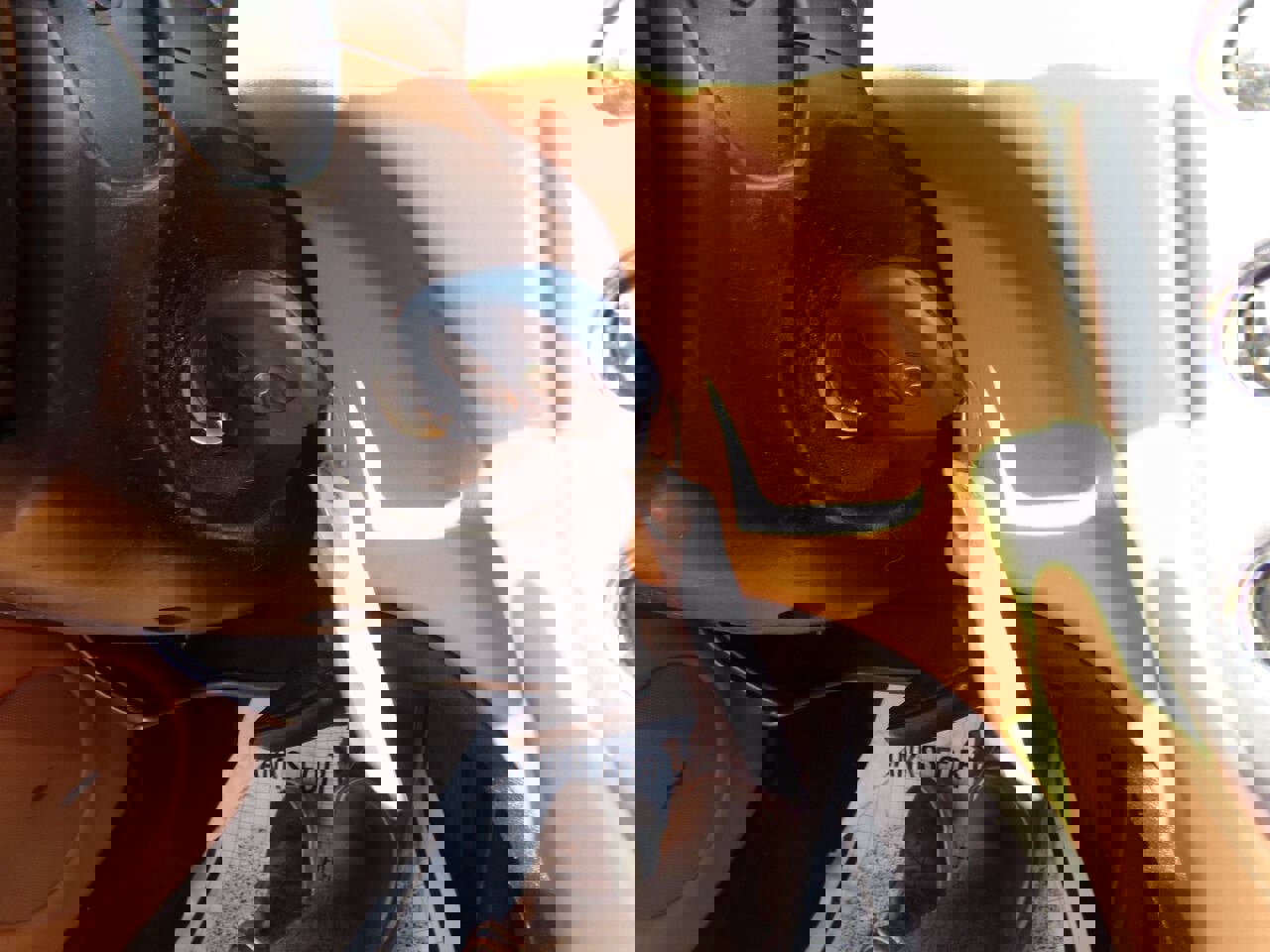 Used 2015 Maserati GranTurismo Base 2dr Convertible image 89