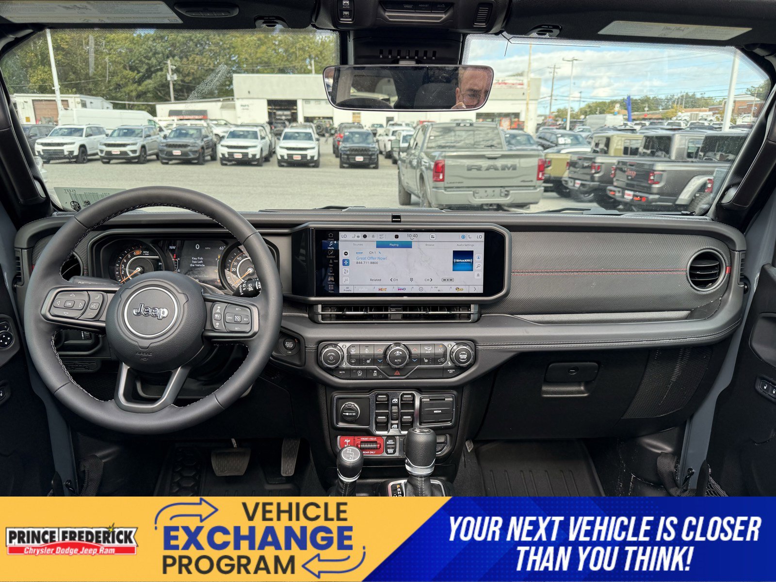 New 2025 Jeep Wrangler Unlimited Rubicon w/ Convenience Group AWD/4WD image 16