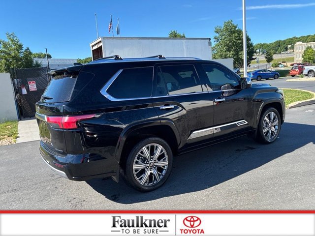 Used 2025 Toyota Sequoia Capstone AWD/4WD image 6