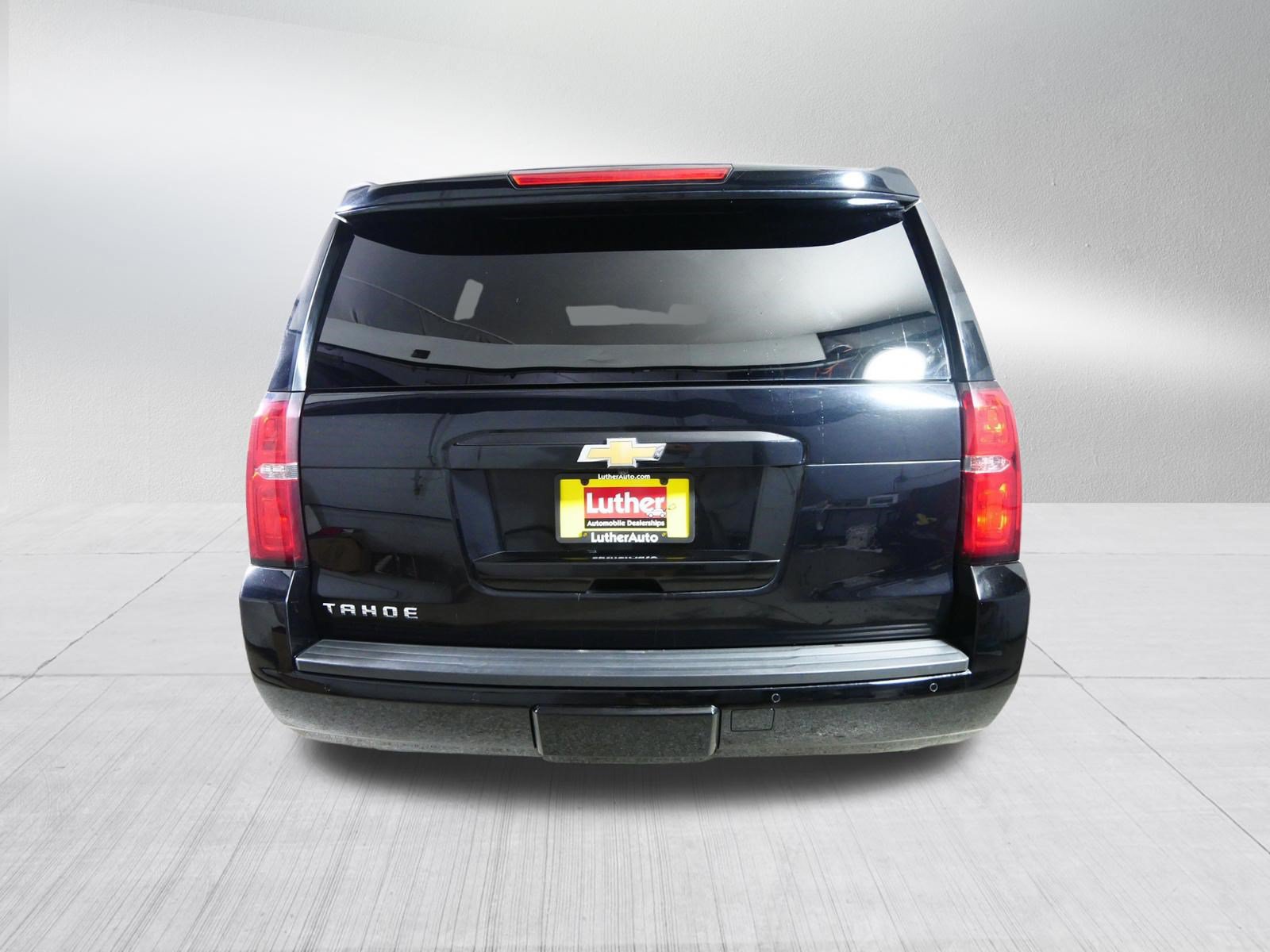 Used 2017 Chevrolet Tahoe LT w/ Luxury Package AWD/4WD image 6