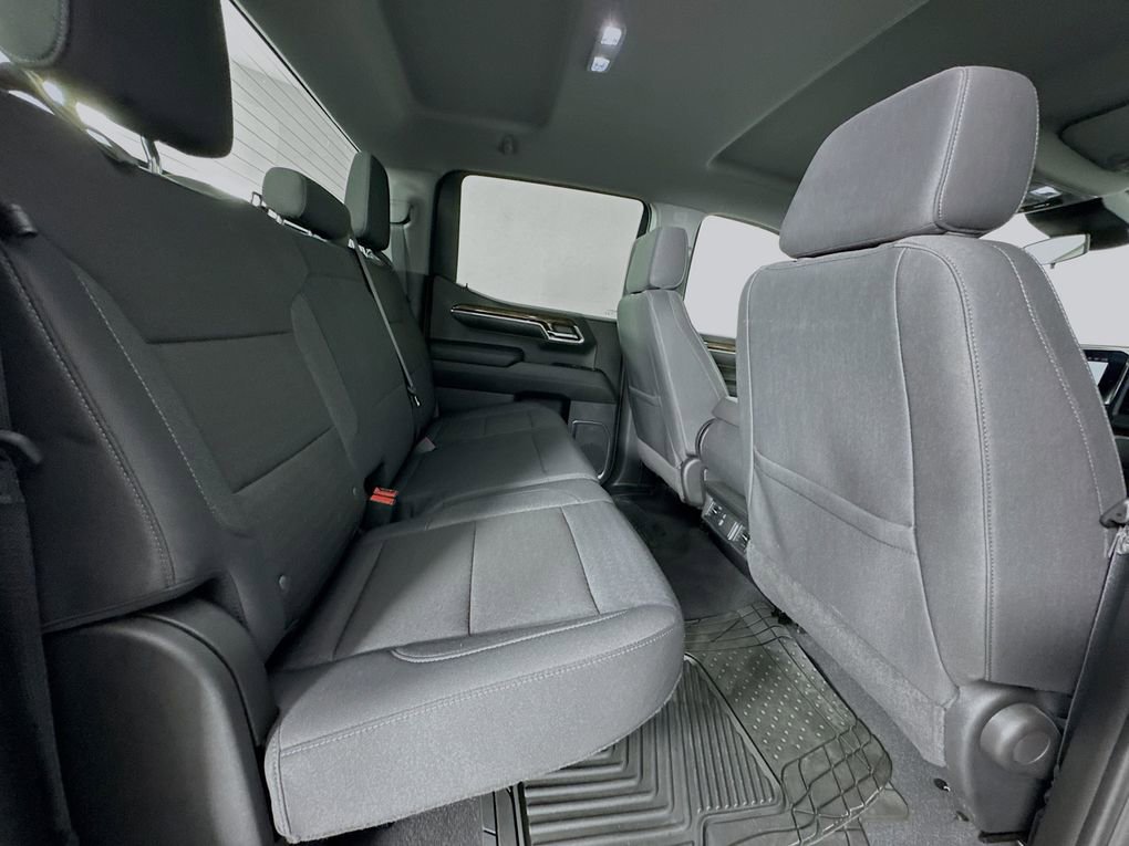 Used 2024 GMC Sierra 1500 SLE image 28