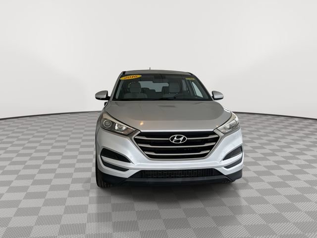 Used 2016 Hyundai Tucson SE image 3