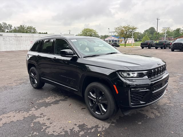 New 2027 Jeep Grand Cherokee Limited AWD/4WD image 2