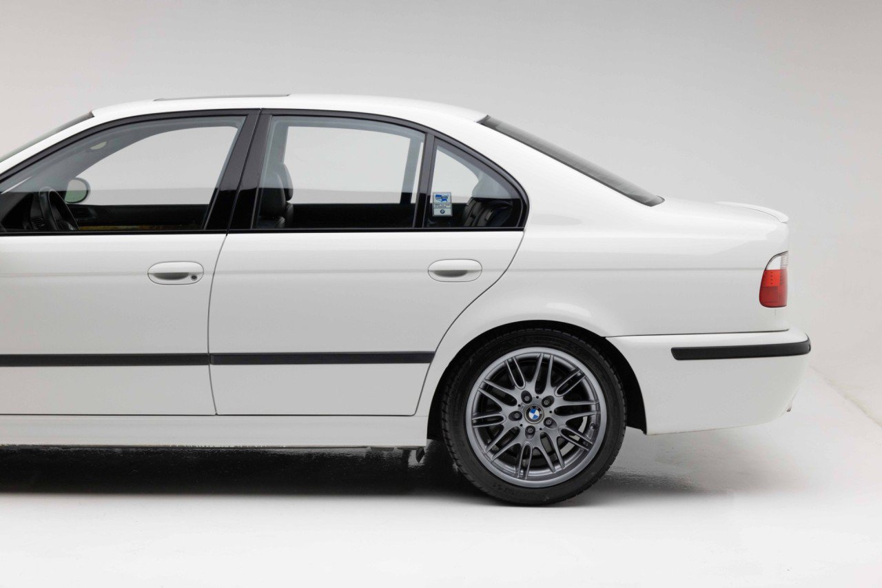 Used 2001 BMW M5 RWD image 21