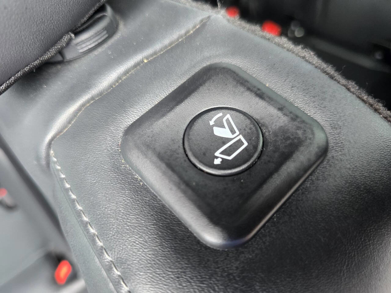 Used 2020 Kia Telluride S w/ S 8 Passenger Seating Package image 29