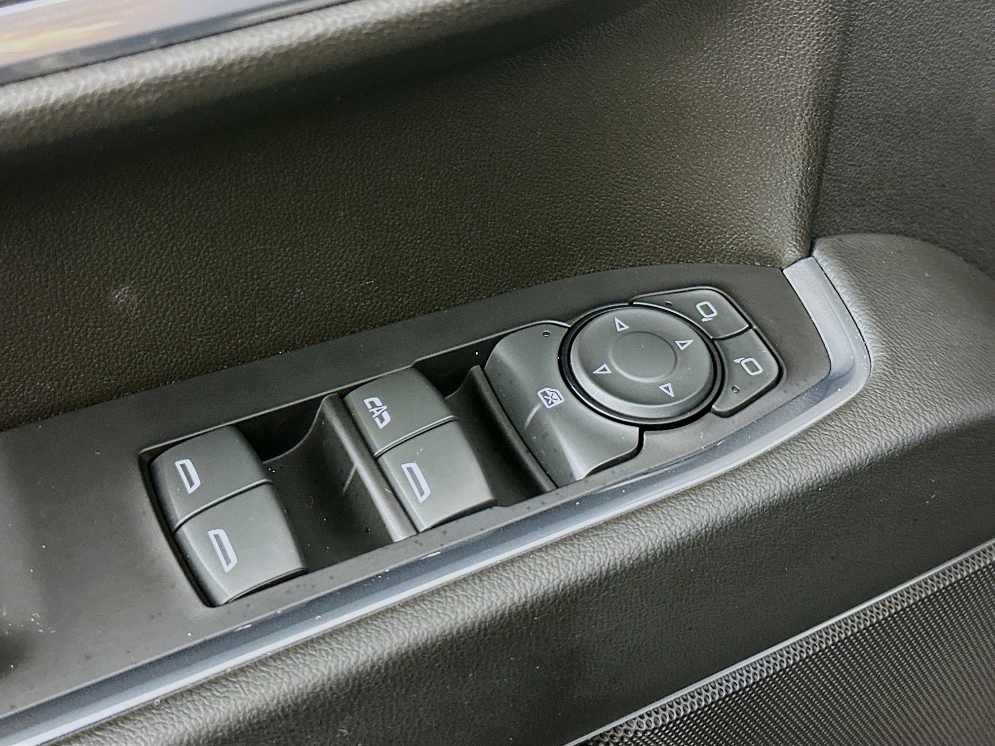 Used 2022 Chevrolet Silverado 1500 LT image 15