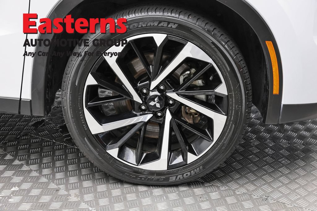 Used 2024 Mitsubishi Outlander SE AWD/4WD image 30