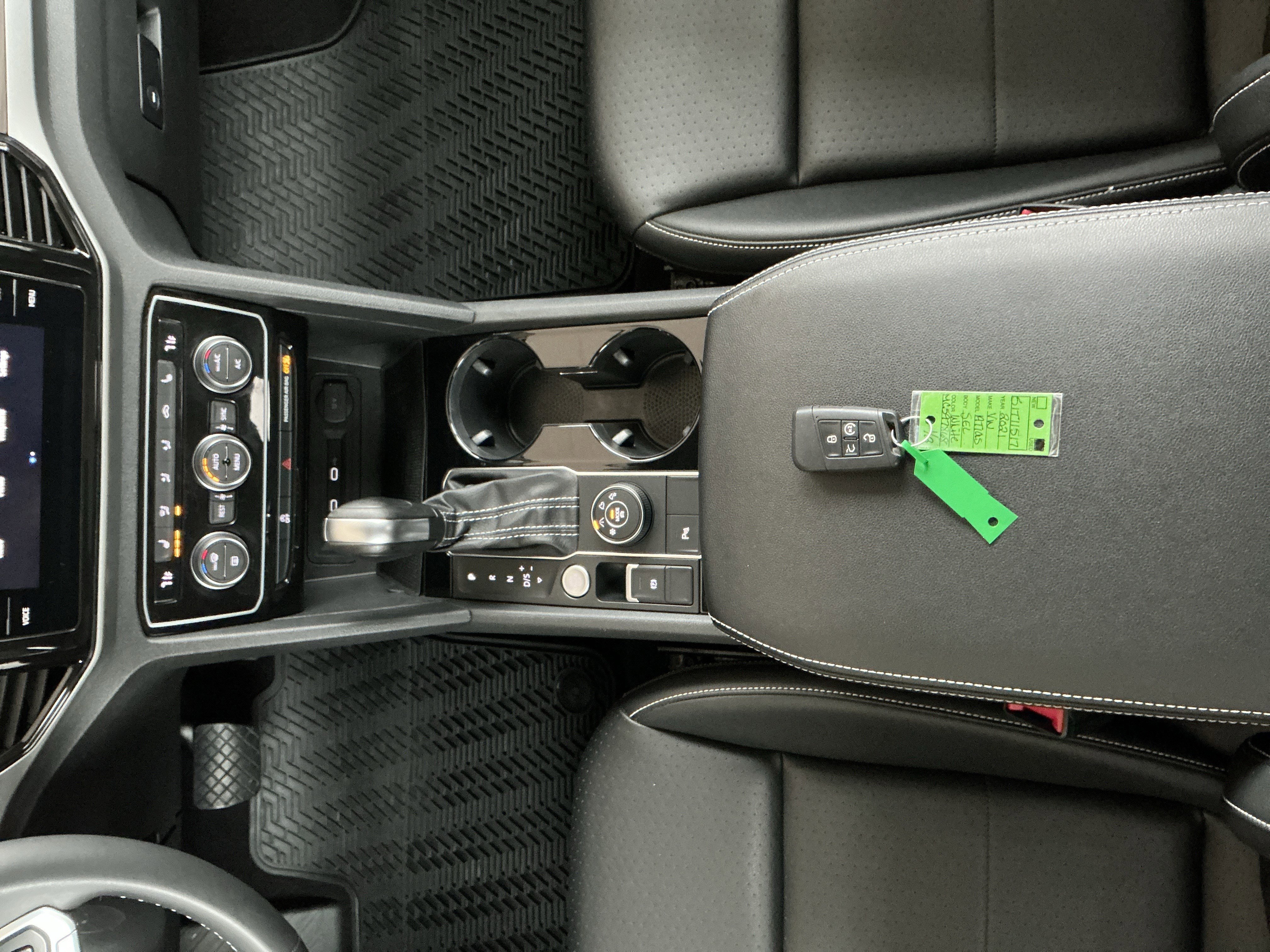 Used 2021 Volkswagen Atlas SEL image 11