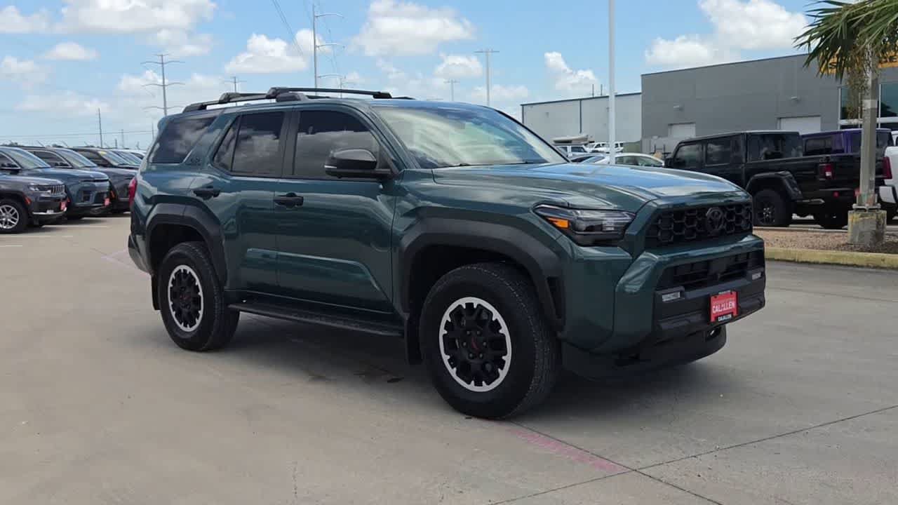 Used 2025 Toyota 4Runner TRD Off-Road Premium AWD/4WD image 2