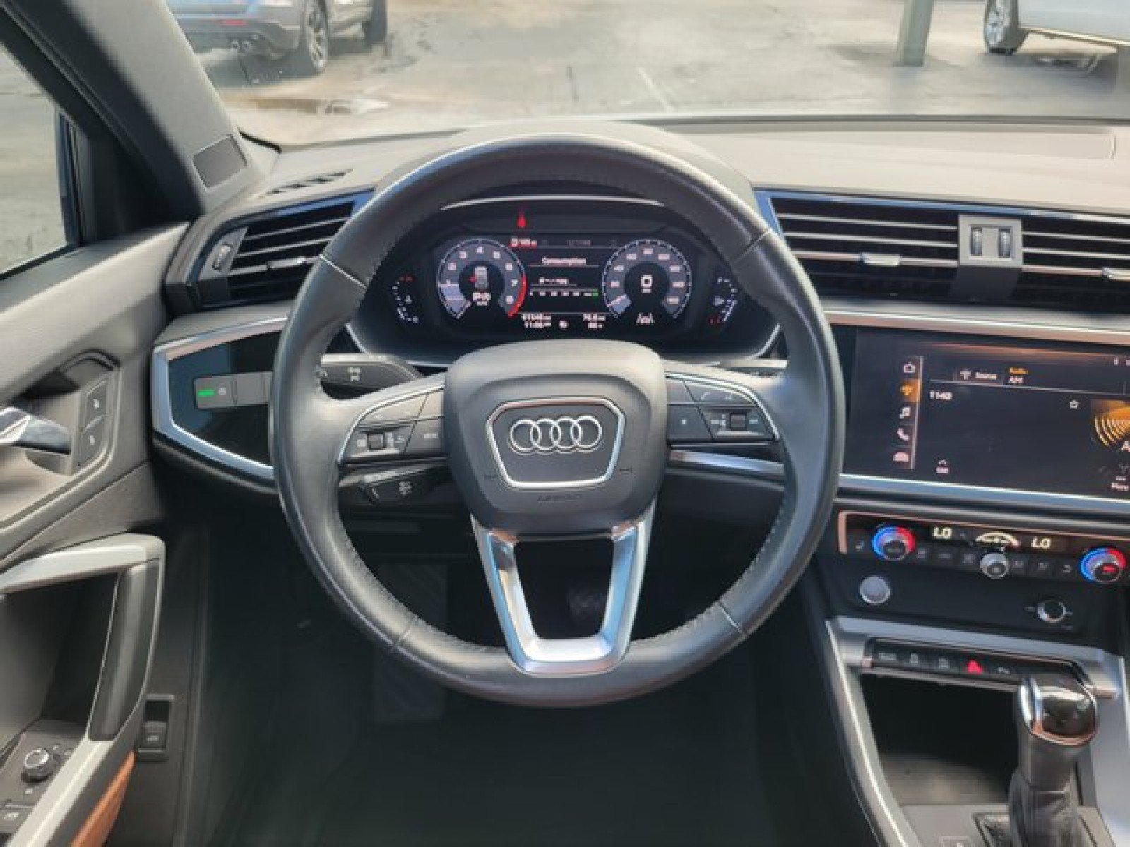 Used 2020 Audi Q3 2.0T Premium w/ Convenience Package AWD/4WD image 17