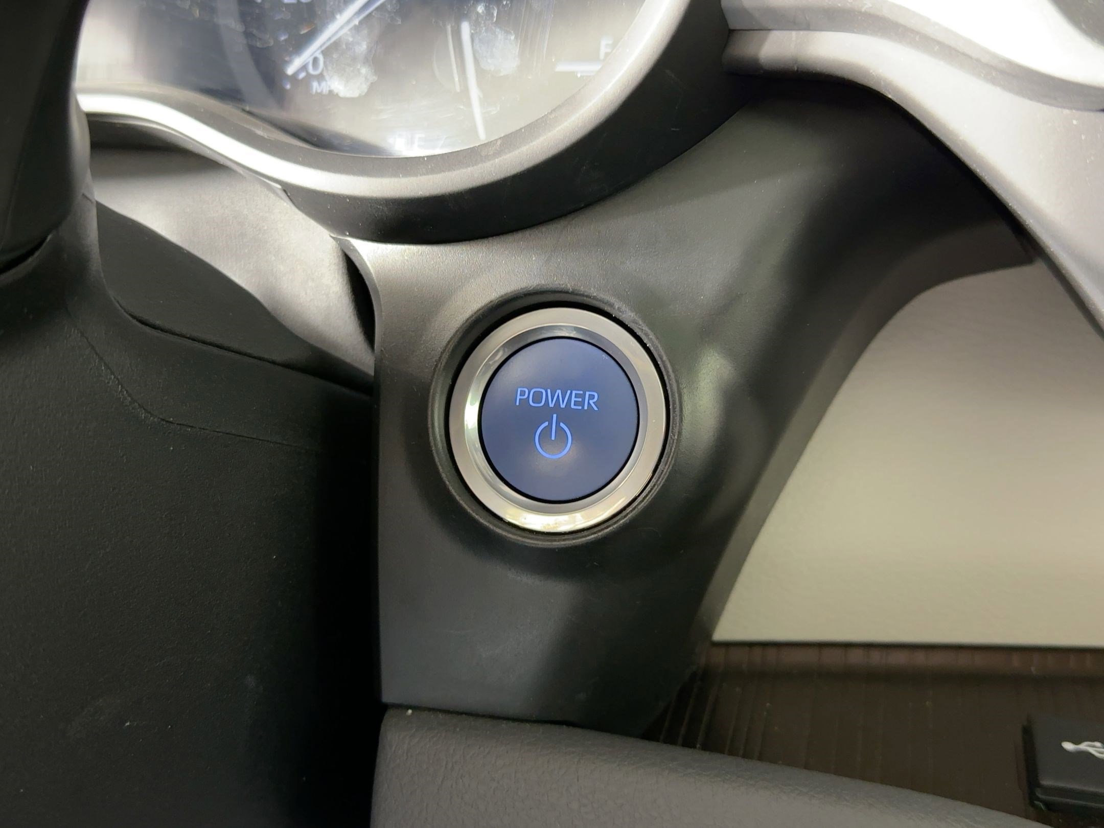 Used 2024 Toyota Sienna XLE image 26