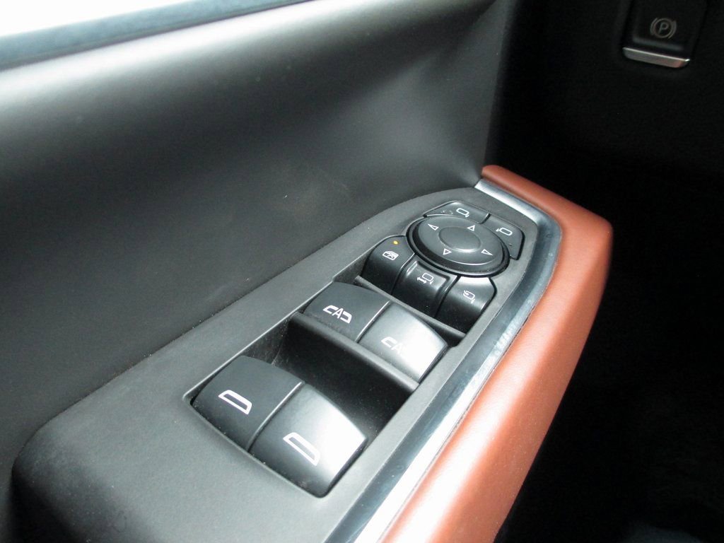 Used 2025 GMC Sierra 2500 Denali Ultimate image 30