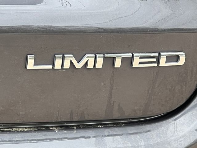 Used 2024 Jeep Compass Limited w/ Elite Group AWD/4WD image 9