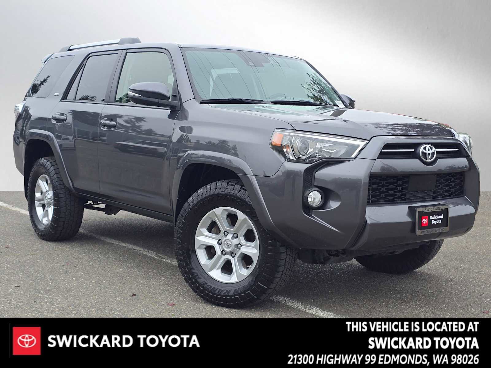 Used 2020 Toyota 4Runner SR5 Premium w/ Moonroof Package AWD/4WD image 1