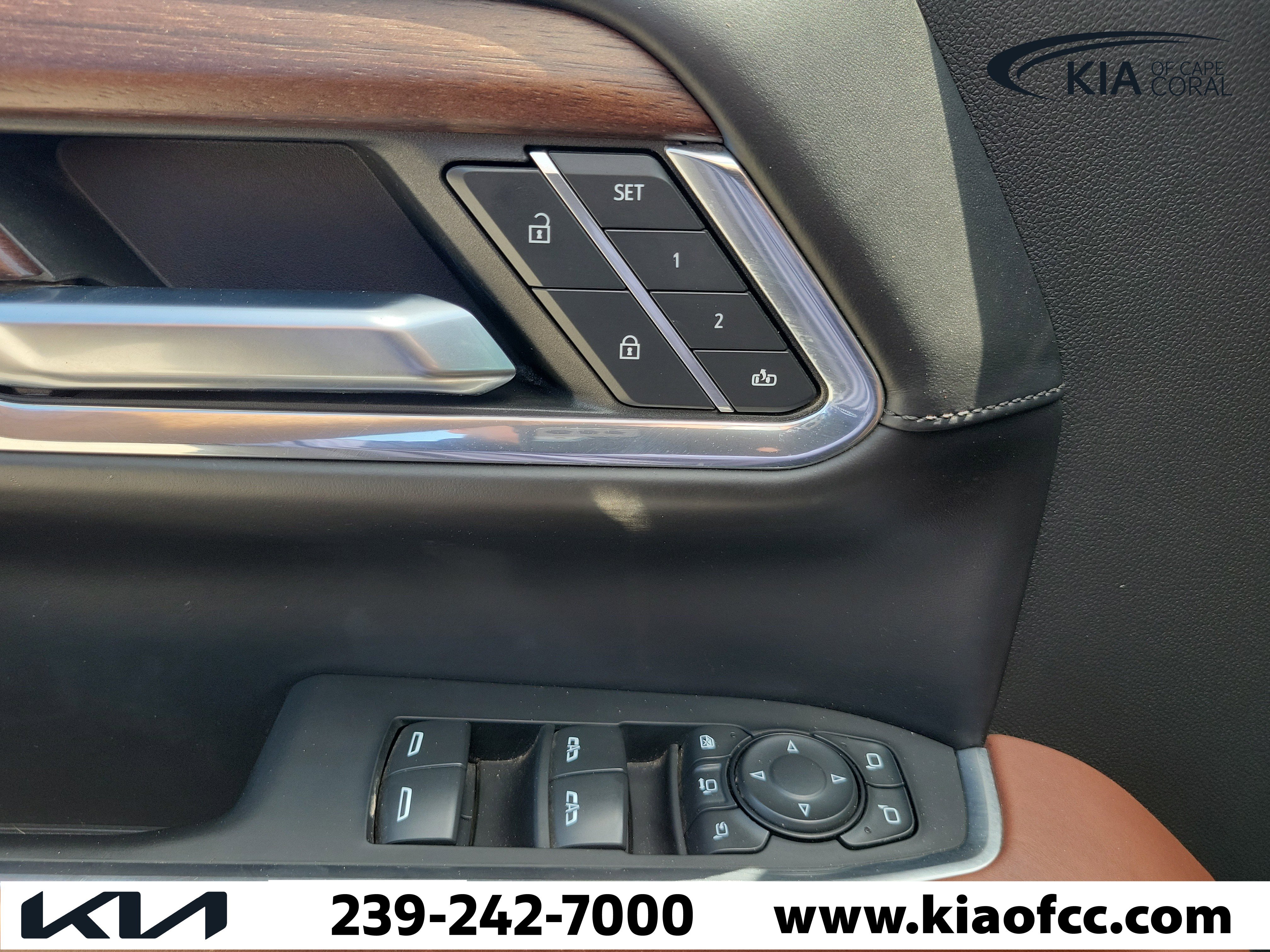 Used 2024 GMC Sierra 2500 Denali Ultimate w/ Snow Plow Prep/Camper Package AWD/4WD image 24