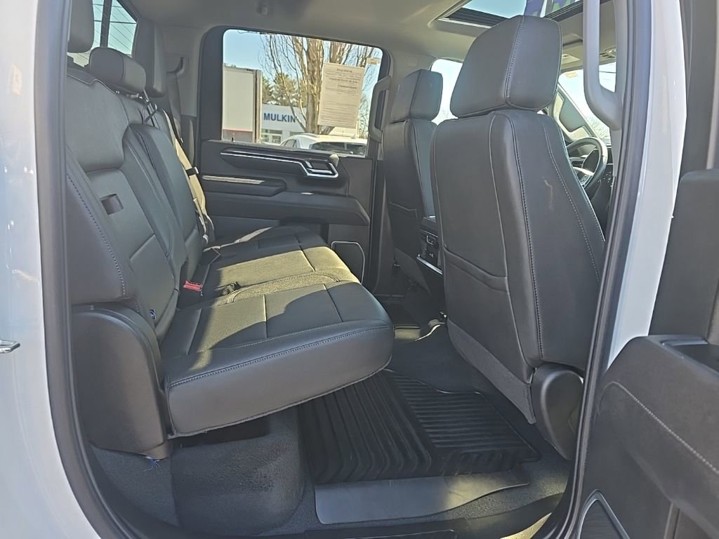 Used 2025 Chevrolet Silverado 2500 LTZ w/ LTZ Premium Package image 14