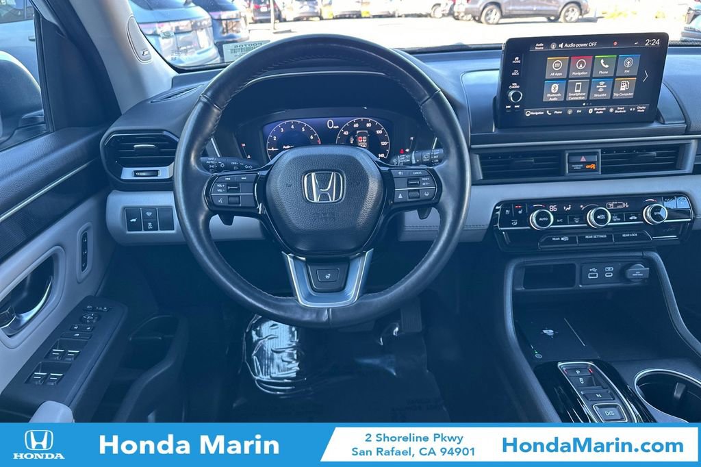Used 2023 Honda Pilot Elite image 18