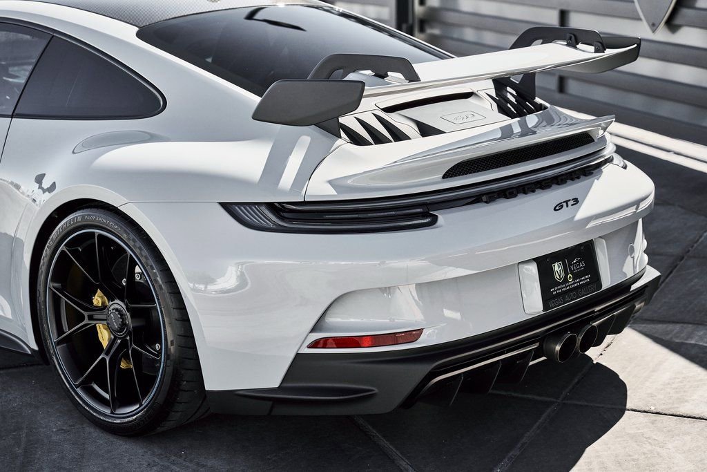 Used 2024 Porsche 911 GT3 RWD image 12