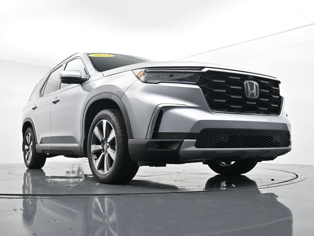 Used 2024 Honda Pilot Elite image 32