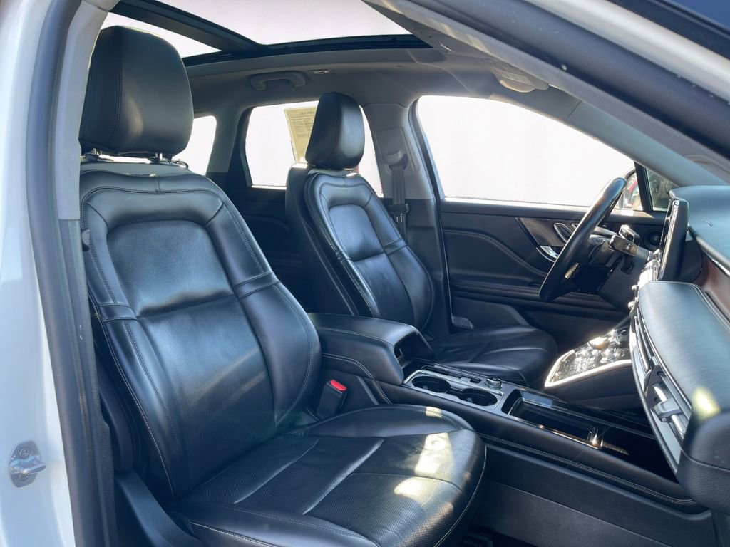 Used 2022 Lincoln Corsair Reserve w/ Equipment Group 201A image 15