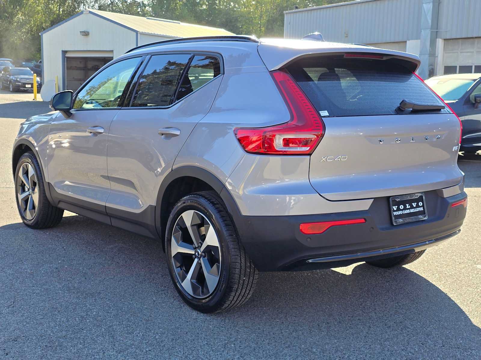 New 2026 Volvo XC40 B5 Plus w/ Protection Package Premier AWD/4WD image 5