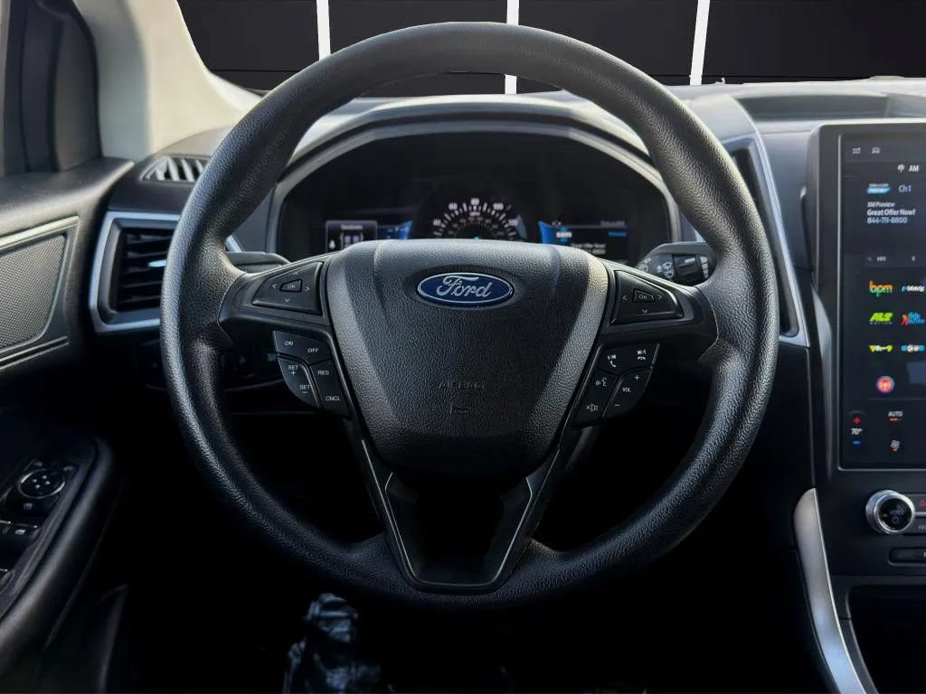 Used 2024 Ford Edge SE AWD/4WD image 16