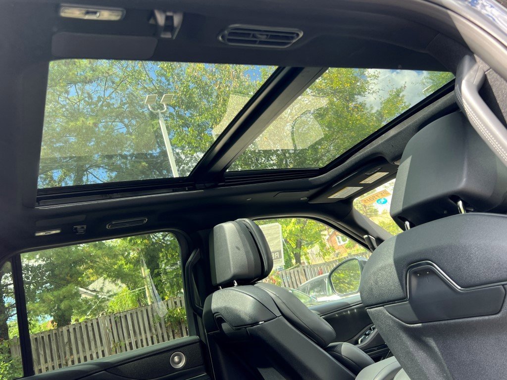 New 2025 Lincoln Navigator L Reserve w/ Jet Appearance Package image 10