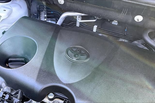 Used 2021 Toyota RAV4 XLE Premium AWD/4WD image 34