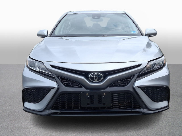 Used 2024 Toyota Camry SE FWD image 2