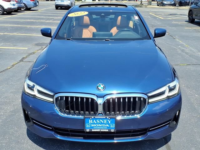 Used 2022 BMW 530i xDrive w/ Convenience Package AWD/4WD image 2