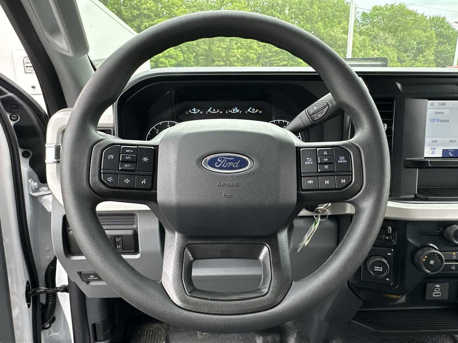 New 2025 Ford F450 XL w/ XL Chrome Package image 6