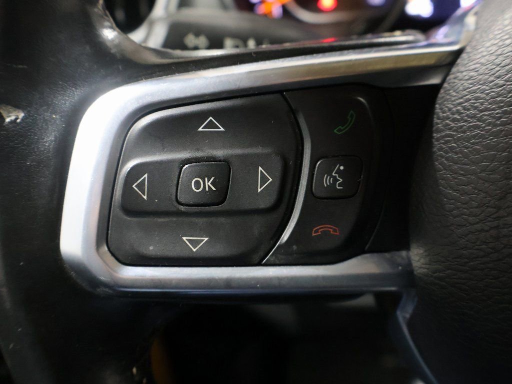 Used 2021 Jeep Wrangler Unlimited Sahara image 38