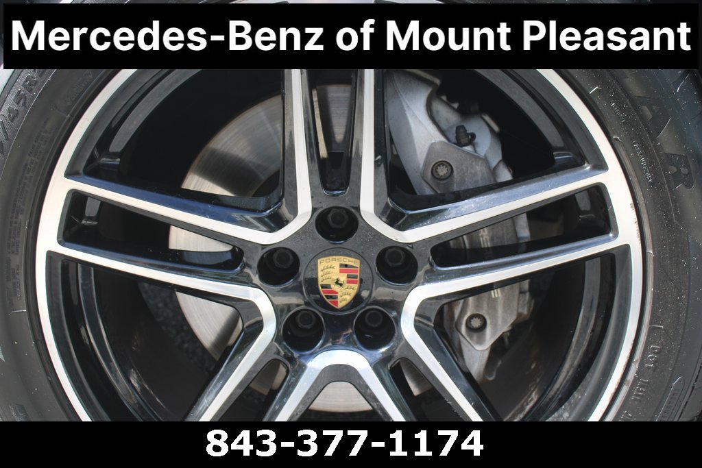 Used 2021 Porsche Macan image 16