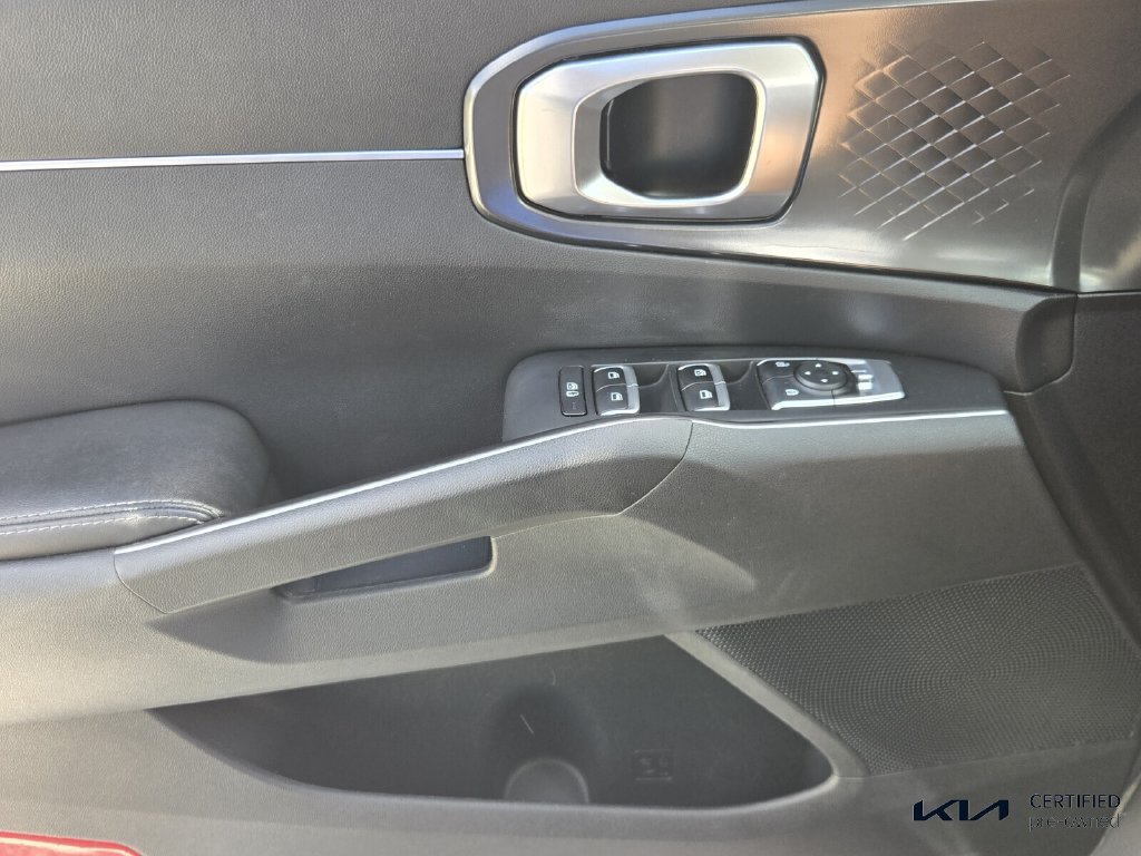 Certified 2023 Kia Sorento LX FWD image 29